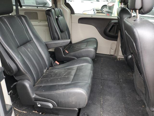 2C4RC1CG1CR135401 - 2012 CHRYSLER TOWN & COU TOURING L SILVER photo 11