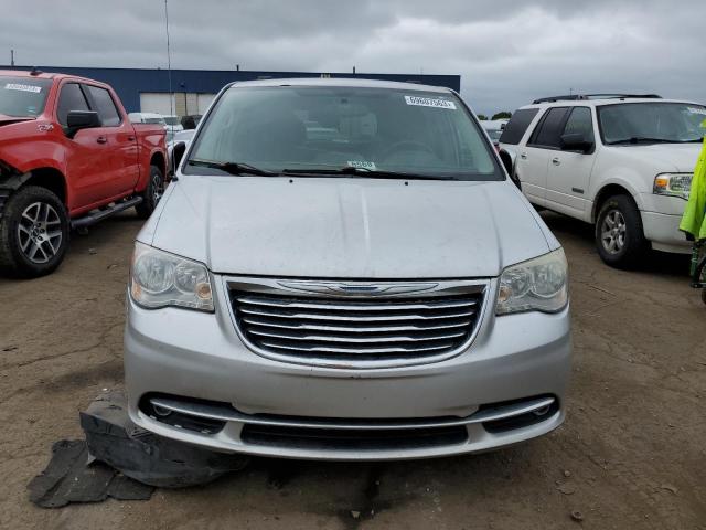 2C4RC1CG1CR135401 - 2012 CHRYSLER TOWN & COU TOURING L SILVER photo 5