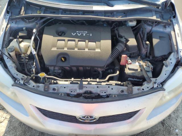 2T1BU4EE2AC366851 - 2010 TOYOTA COROLLA BASE Argent photo 11