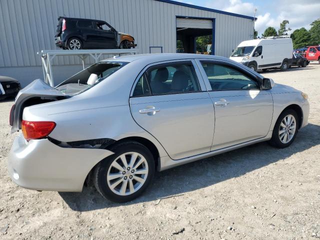 2T1BU4EE2AC366851 - 2010 TOYOTA COROLLA BASE Argent photo 3
