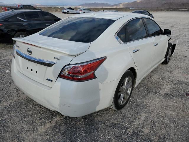 1N4AL3AP9EC111182 - 2014 NISSAN ALTIMA 2.5 WHITE photo 3