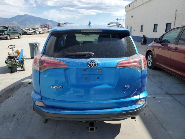 JTMZFREV1HJ140157 - 2017 TOYOTA RAV4 LE BLUE photo 6