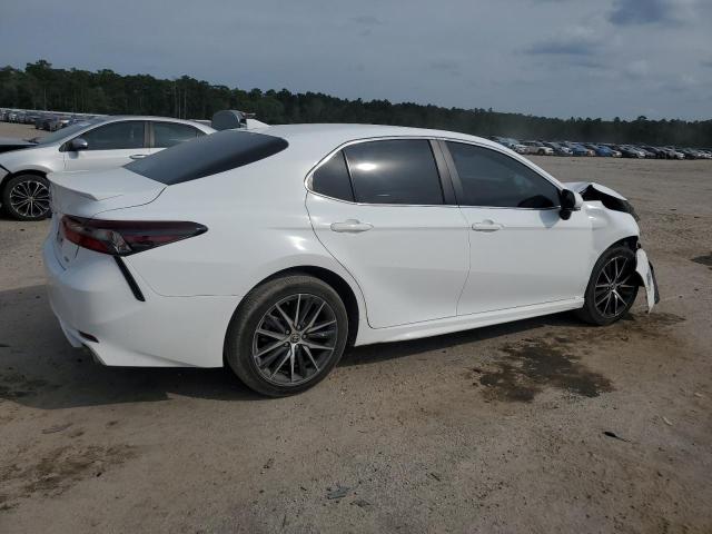4T1G11AKXNU696315 - 2022 TOYOTA CAMRY SE თეთრი ფოტო 3