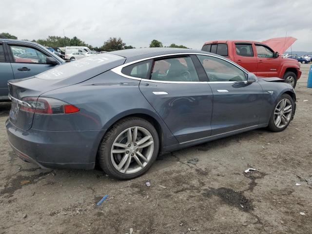 5YJSA1S13EFP52303 - 2014 TESLA MODEL S Մոխրագույն լուսանկար 3