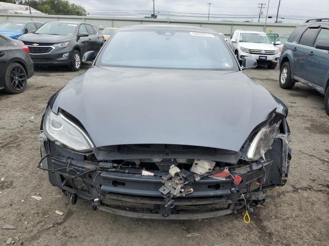 5YJSA1S13EFP52303 - 2014 TESLA MODEL S Մոխրագույն լուսանկար 5