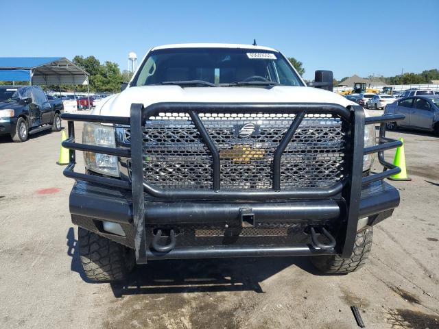 1GC4K1C80CF116724 - 2012 CHEVROLET SILVERADO K3500 LTZ WHITE photo 5