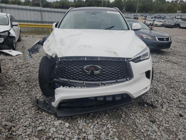 3PCAJ5M39LF109095 - 2020 INFINITI QX50 PURE WHITE photo 5