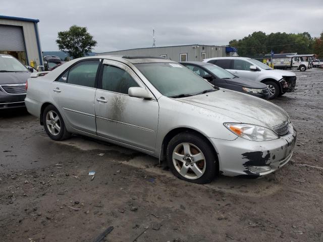 4T1BA32K74U012033 - 2004 TOYOTA CAMRY SE GRAY photo 4