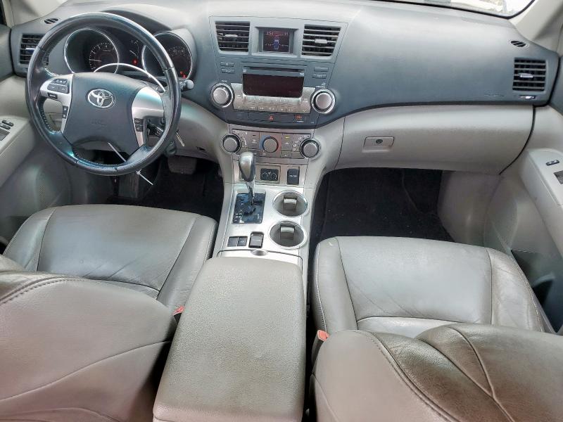 5TDZK3EH6BS044005 - 2011 TOYOTA HIGHLANDER BASE Blanco foto 8