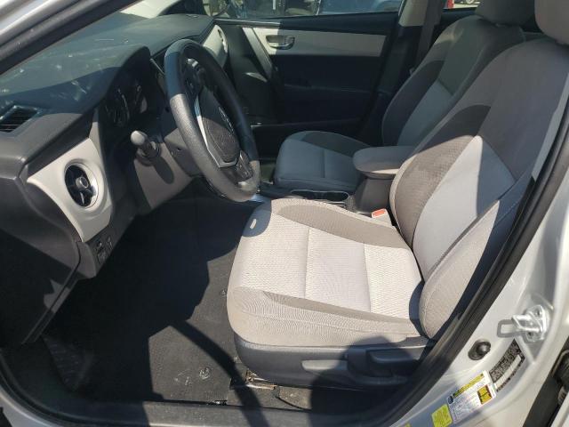 2T1BURHE3HC795600 - 2017 TOYOTA COROLLA L 银色 照片 7