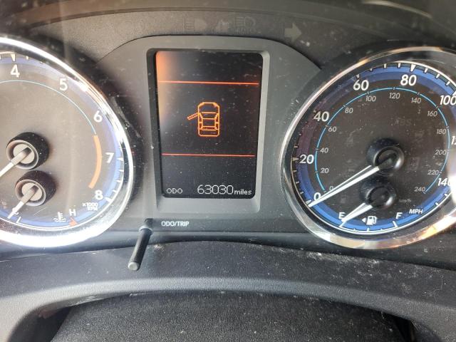 2T1BURHE3HC795600 - 2017 TOYOTA COROLLA L 银色 照片 9