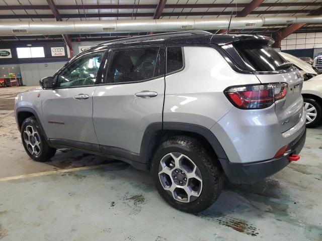 3C4NJDDB5NT203434 - 2022 JEEP COMPASS TRAILHAWK SILVER photo 2