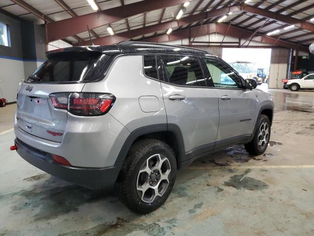 3C4NJDDB5NT203434 - 2022 JEEP COMPASS TRAILHAWK SILVER photo 3