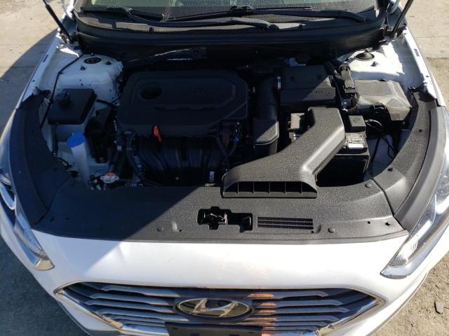 5NPE24AF0KH813371 - 2019 HYUNDAI SONATA SE WHITE photo 11