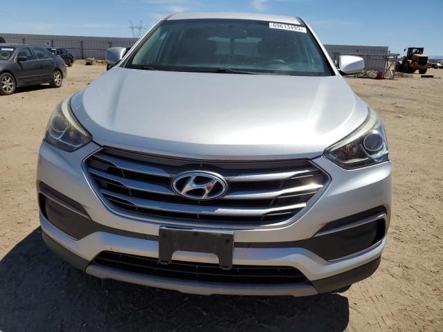 5XYZT3LB2JG551815 - 2018 HYUNDAI SANTA FE S SILVER photo 5