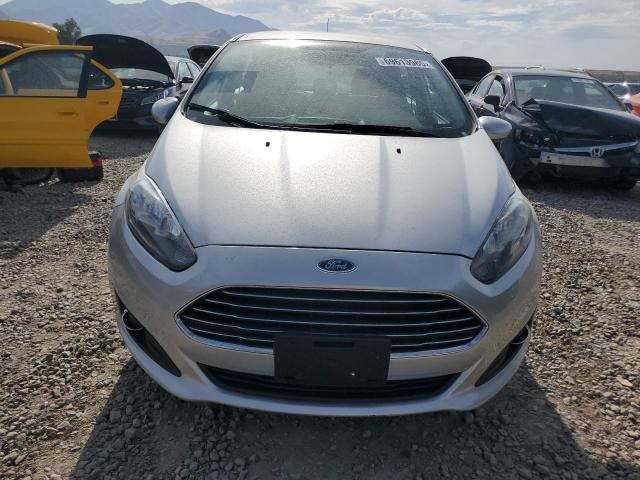 3FADP4EJ9KM133884 - 2019 FORD FIESTA SE SILVER photo 5