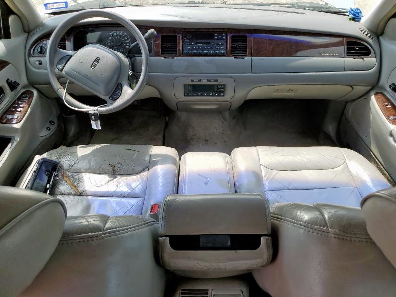 1LNHM81W5YY837604 - 2000 LINCOLN TOWN CAR EXECUTIVE Արծաթագույն լուսանկար 8