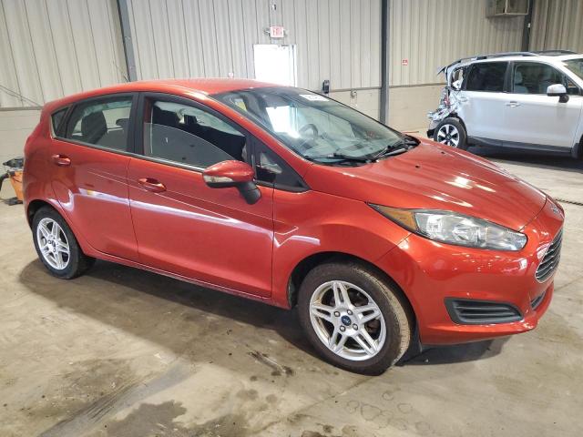 3FADP4EJ1JM140648 - 2018 FORD FIESTA SE 橙色 照片 4