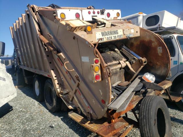 1NPZLA0XXYD712255 - 2000 PETERBILT 320 BEIGE photo 3