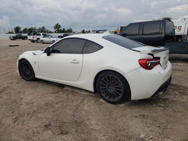 JF1ZNAE11K8700586 - 2019 TOYOTA 86 GT WHITE photo 2