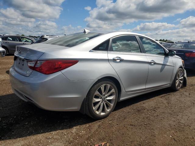 5NPEC4AC4DH669183 - 2013 HYUNDAI SONATA SE SILVER photo 3