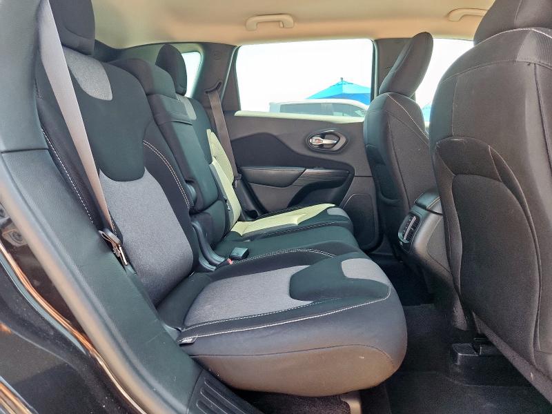 1C4PJLAB7FW579197 - 2015 JEEP CHEROKEE SPORT BLACK photo 11