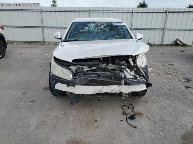 1G4GC5ED0BF265558 - 2011 BUICK LACROSSE CXL WHITE photo 5