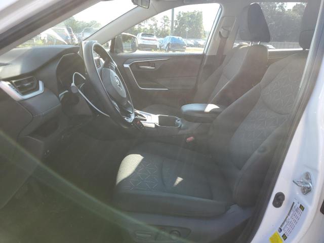 2T3W1RFV8RW304247 - 2024 TOYOTA RAV4 XLE WHITE photo 7