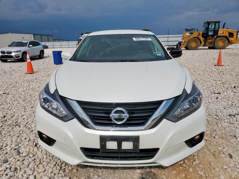 1N4AL3AP4JC276101 - 2018 NISSAN ALTIMA 2.5 Білий фото 5