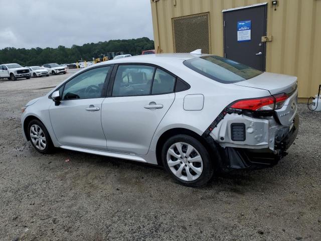 5YFEPMAE4MP266281 - 2021 TOYOTA COROLLA LE 银色 照片 2