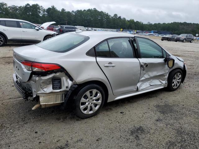 5YFEPMAE4MP266281 - 2021 TOYOTA COROLLA LE 银色 照片 3