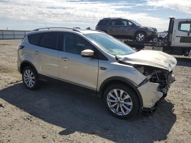 1FMCU9J93JUD21667 - 2018 FORD ESCAPE TITANIUM ოქროსფერი ფოტო 4