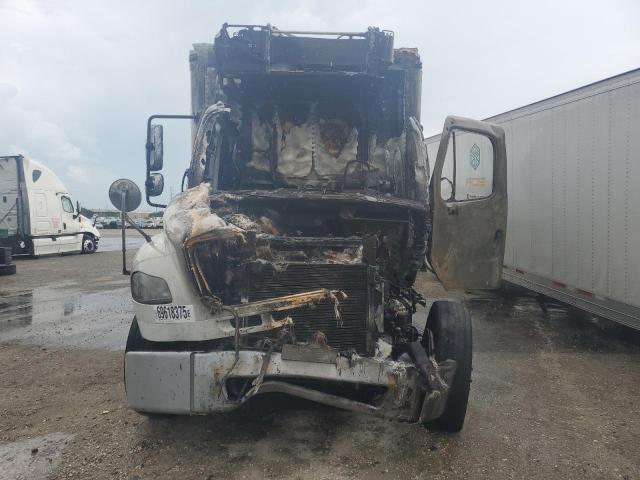 3ALHCYFE4JDJM5941 - 2018 FREIGHTLINER M2 106 MEDIUM DUTY WHITE photo 5