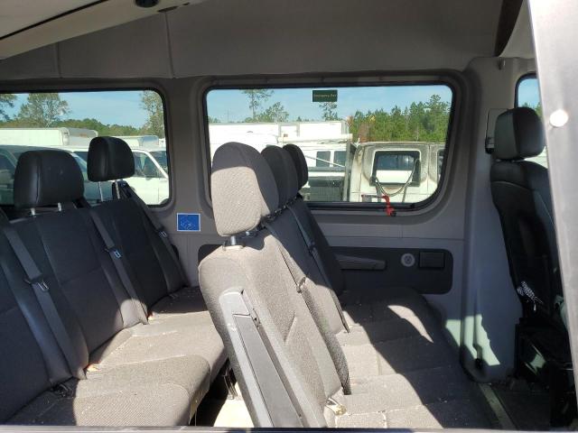 WDZPE8CC3C5696557 - 2012 MERCEDES-BENZ SPRINTER 2500 BLACK photo 11