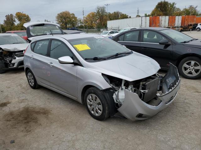 KMHCT5AE1HU301243 - 2017 HYUNDAI ACCENT SE SILVER photo 4