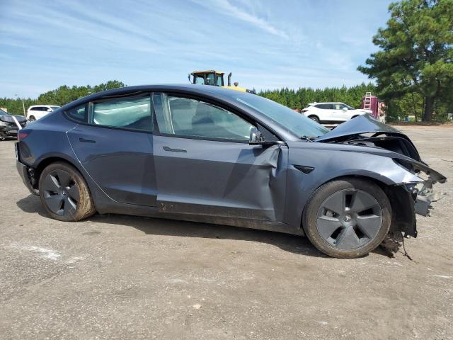 5YJ3E1EB0PF631163 - 2023 TESLA MODEL 3 灰色 照片 4