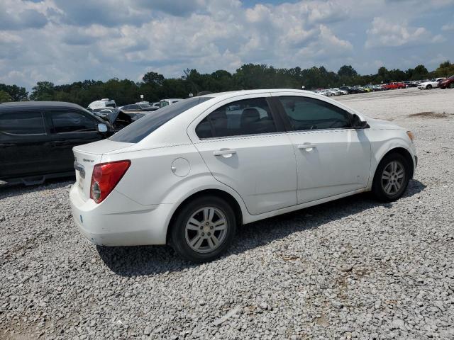 1G1JC5SH5F4135626 - 2015 CHEVROLET SONIC LT თეთრი ფოტო 3