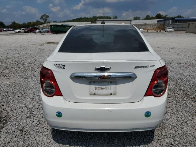 1G1JC5SH5F4135626 - 2015 CHEVROLET SONIC LT თეთრი ფოტო 6