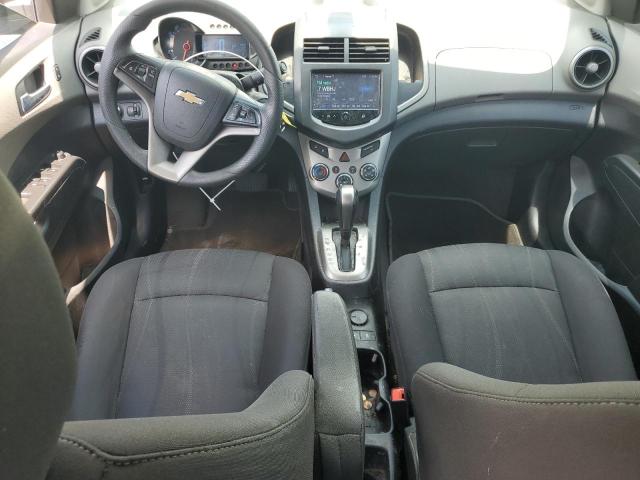 1G1JC5SH5F4135626 - 2015 CHEVROLET SONIC LT თეთრი ფოტო 8