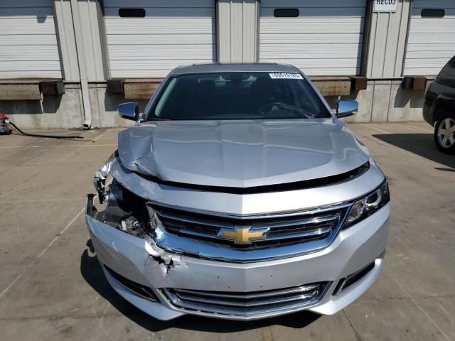 2G1125S37J9105797 - 2018 CHEVROLET IMPALA PREMIER SILVER photo 5