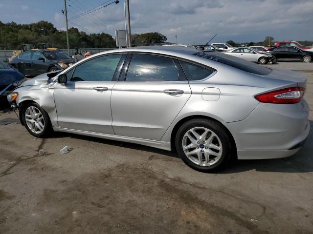 1FA6P0H77G5123675 - 2016 FORD FUSION SE SILVER photo 2