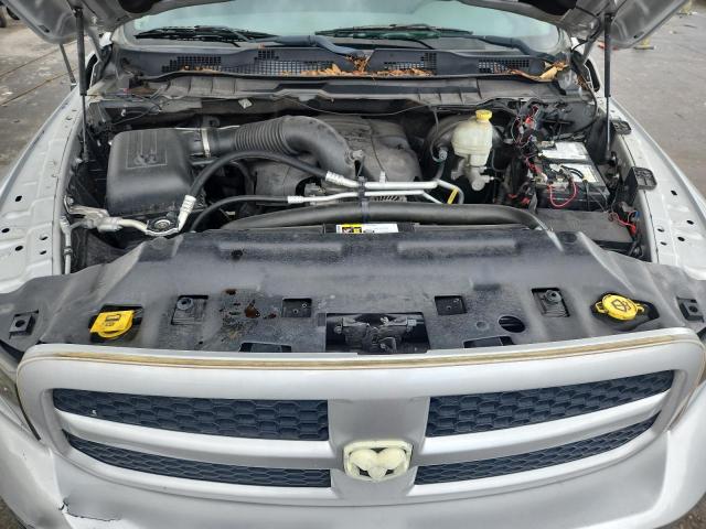 1C6RR6FT2GS285887 - 2016 RAM 1500 ST SILVER photo 11
