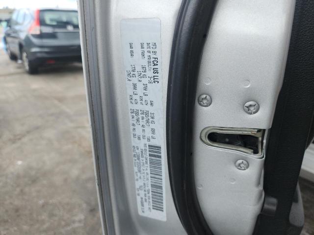 1C6RR6FT2GS285887 - 2016 RAM 1500 ST SILVER photo 12