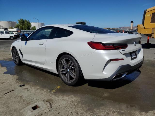 WBAAE4C01PCL64135 - 2023 BMW 840XI WHITE photo 2