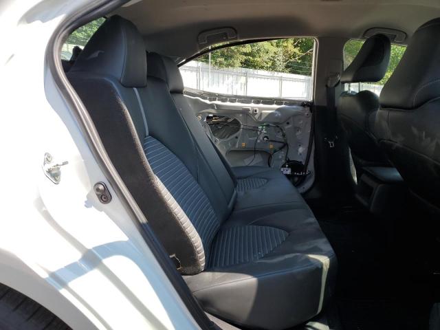 4T1T11AK4PU167346 - 2023 TOYOTA CAMRY SE NIGHT SHADE WHITE photo 10