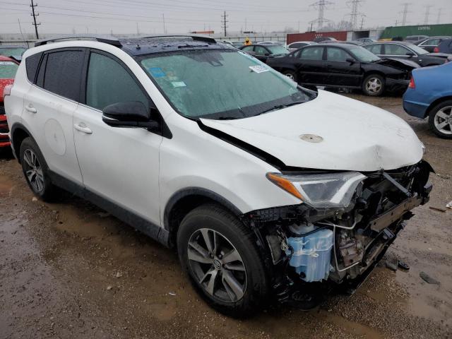 2T3RFREV9JW714740 - 2018 TOYOTA RAV4 ADVENTURE WHITE photo 4