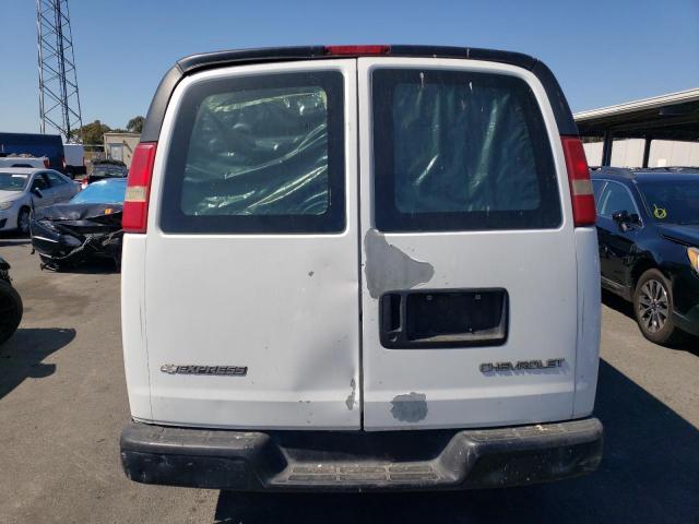 1GCGG29U851109304 - 2005 CHEVROLET EXPRESS G2 WHITE photo 6