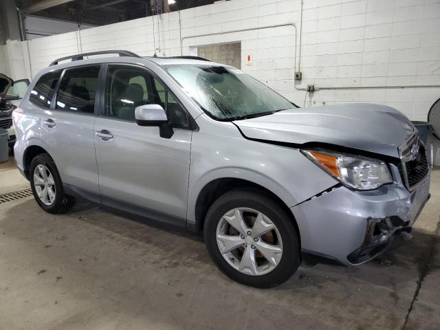 JF2SJADC0FH823068 - 2015 SUBARU FORESTER 2.5I PREMIUM فضي صورة 4