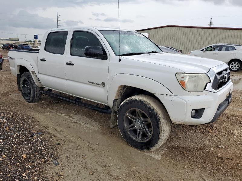 5TFJU4GN0DX032672 - 2013 TOYOTA TACOMA DOUBLE CAB PRERUNNER WHITE photo 4