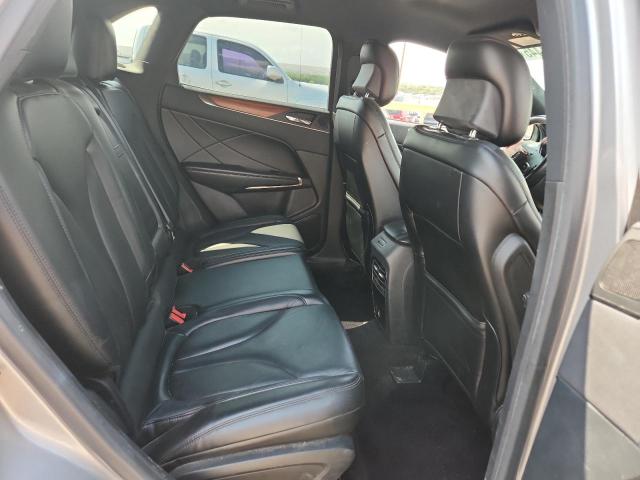 5LMCJ2C96HUL00557 - 2017 LINCOLN MKC SELECT SILVER photo 10